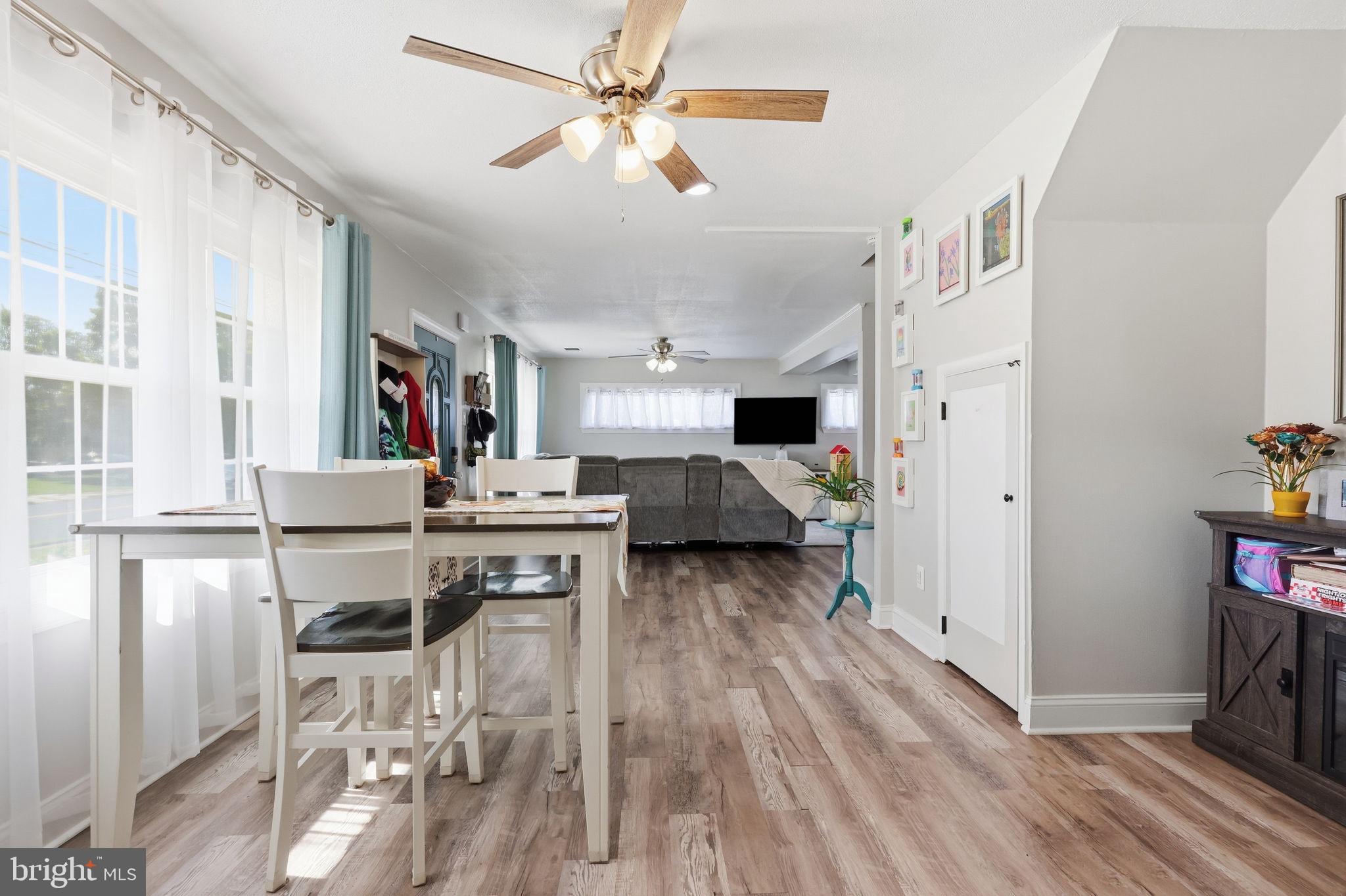 2808 Norcom Road Philadelphia, PA 19154 - Photo 12 of 37 Dining Area