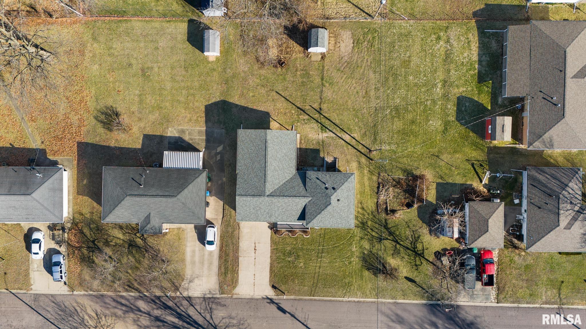 101 Avalon Court Washington, IL 61571 - Photo 33 of 36