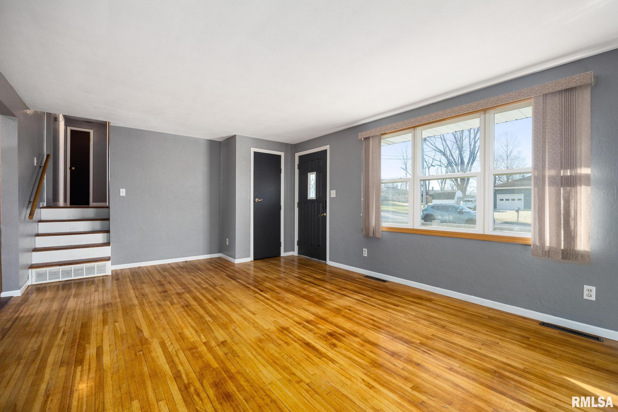 101 Avalon Court Washington, IL 61571 - Photo 6 of 36