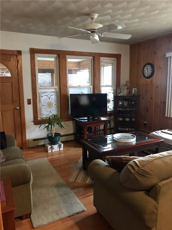 1st flr Living Room