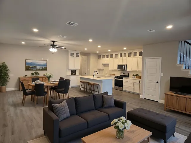 $439,990 | 7208 Bayhill Drive, Rowlett, TX 75088