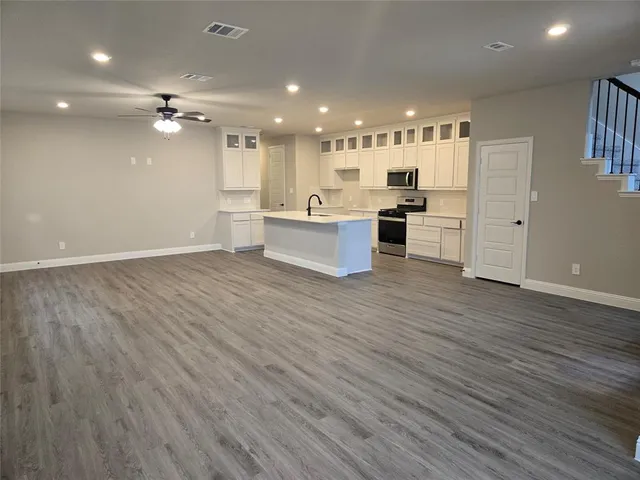 $439,990 | 7208 Bayhill Drive, Rowlett, TX 75088