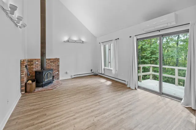 $389,000 | 9 Pleasant Drive, Grantham, NH 03753