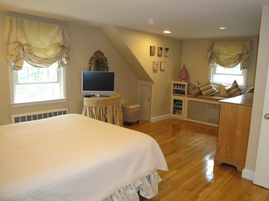 10 Doran Road Wayland, MA 01778 - Photo 6 of 17 Gallery Image 6