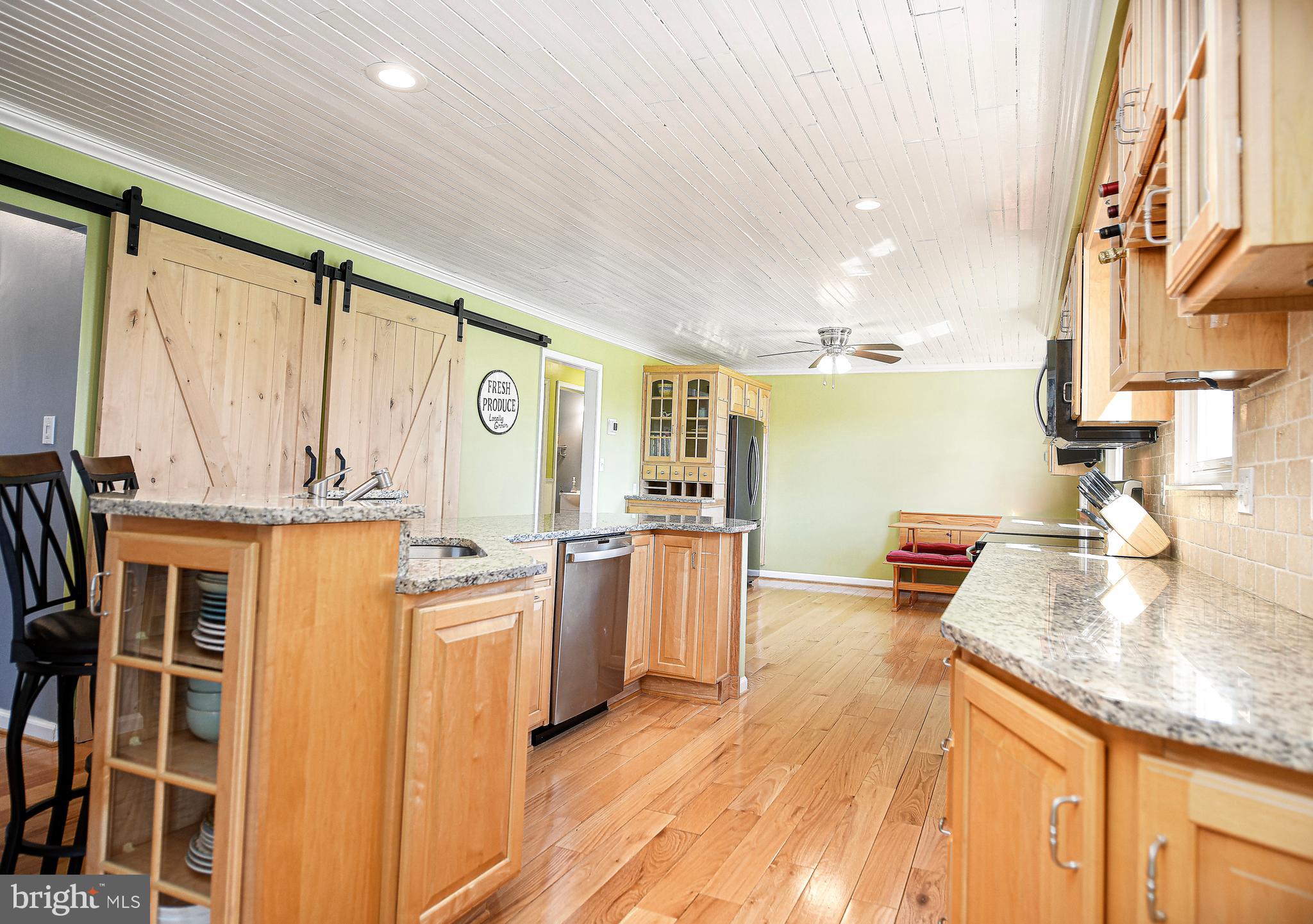 3607 Lord Baltimore Way Monkton, MD 21111 - Photo 19 of 60 Recessed lights & crown molding
