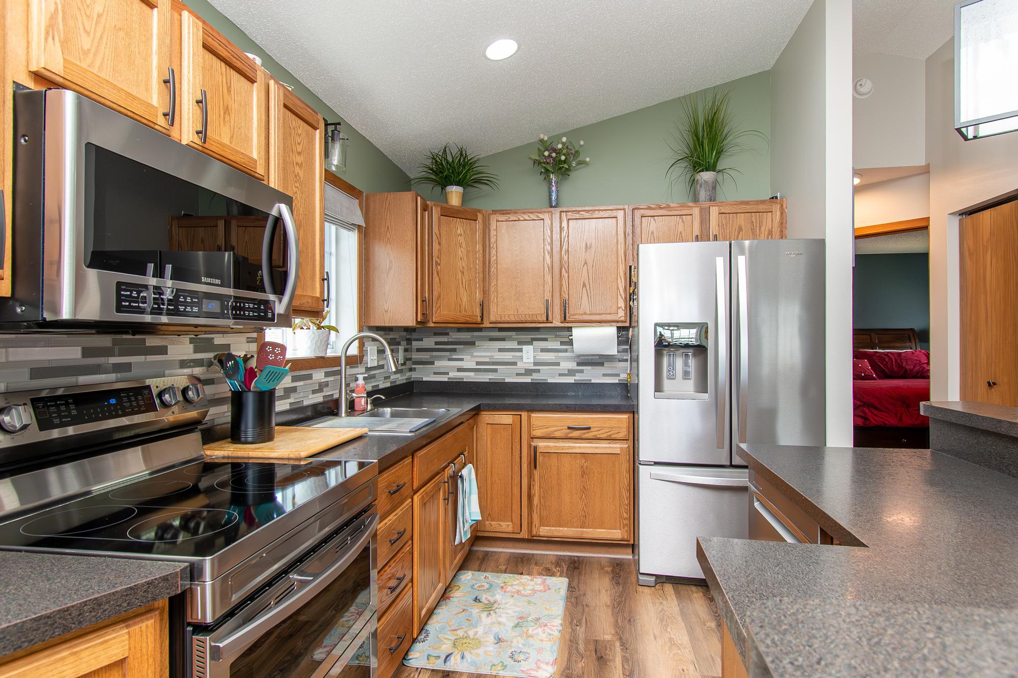 6182 35th Street South Fargo, ND 58104 - Photo 12 of 48
