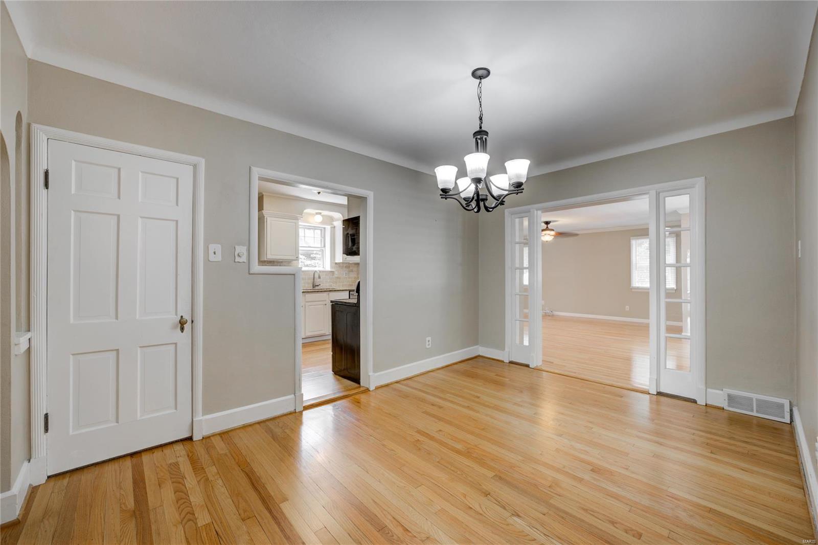 8710 Litzsinger Road St. Louis, MO 63144 - Photo 4 of 18 Gallery Image 4