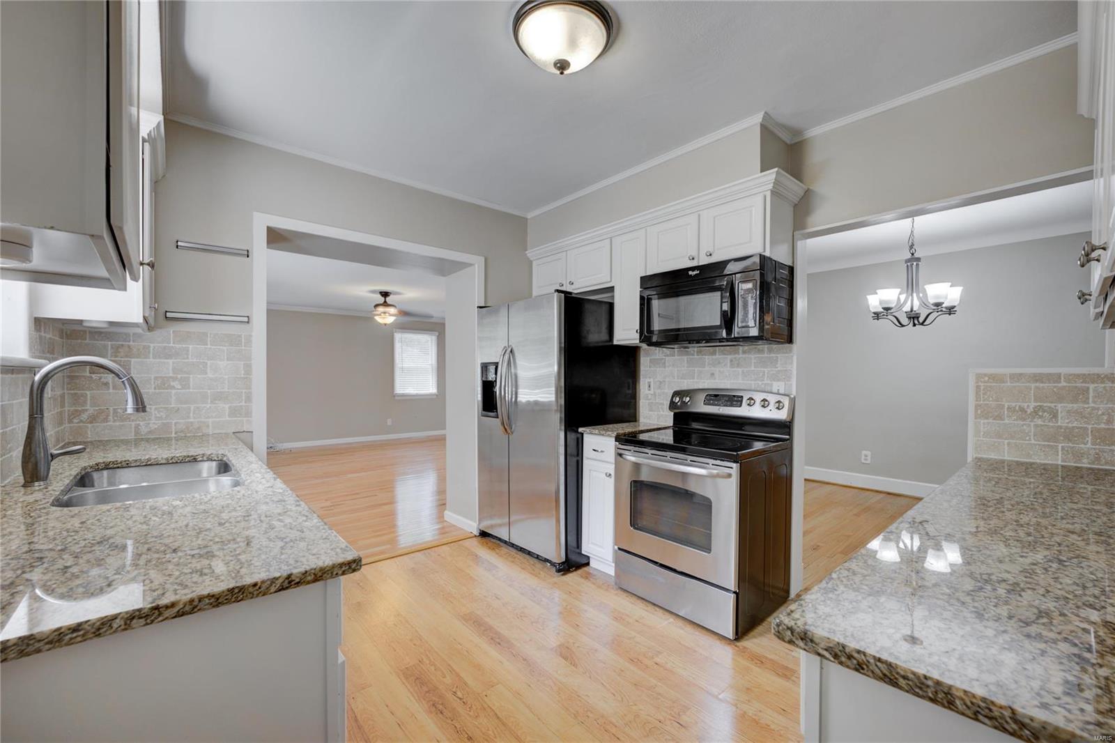 8710 Litzsinger Road St. Louis, MO 63144 - Photo 5 of 18 Gallery Image 5