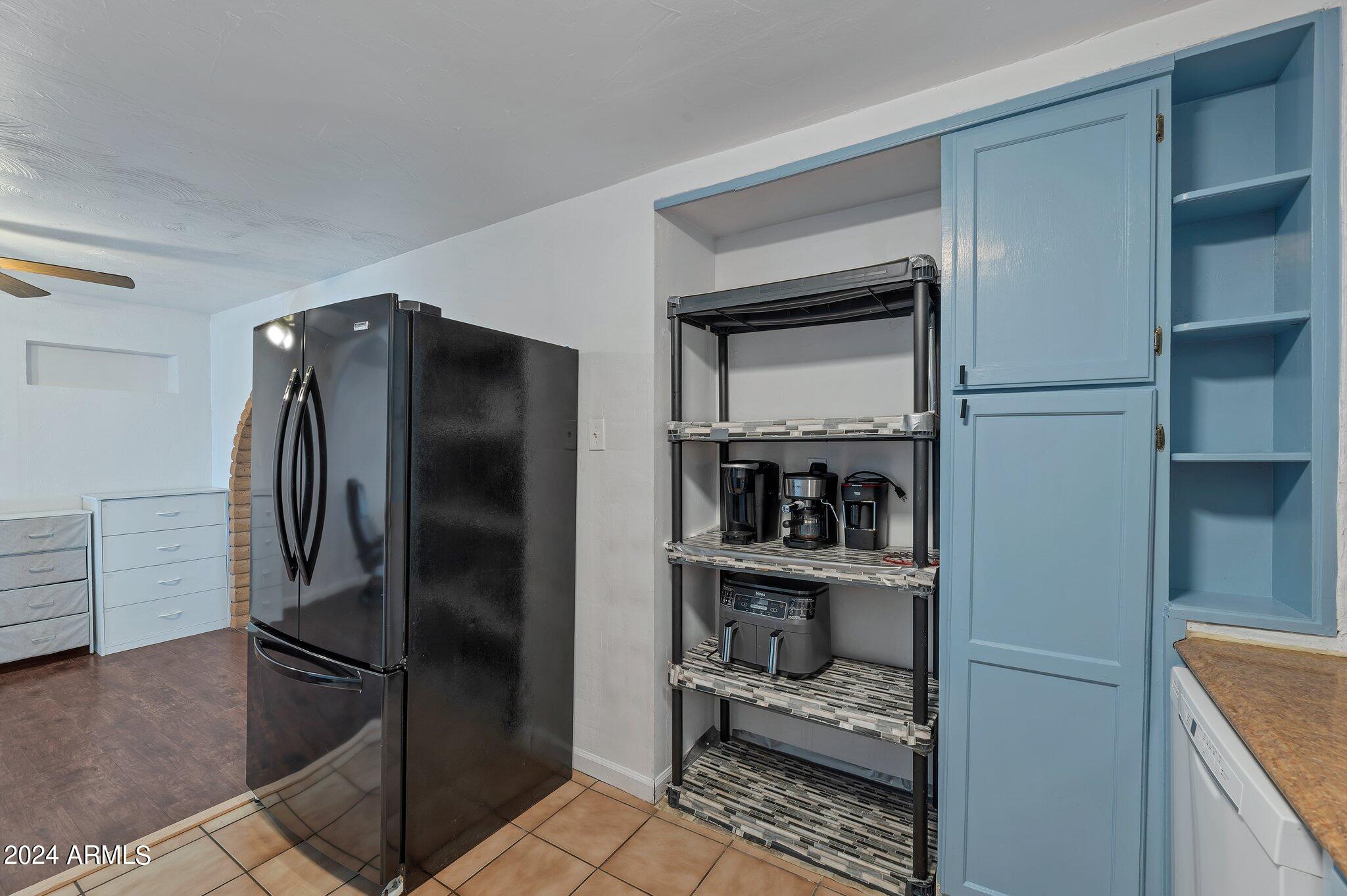 2829 West Granada Road Phoenix, AZ 85009 - Photo 11 of 36 Kitchen2