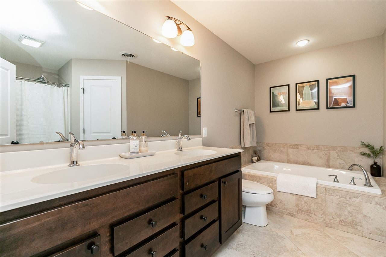 275 Holiday Road Coralville, IA 52241 - Photo 22 of 31 Gallery Image 22
