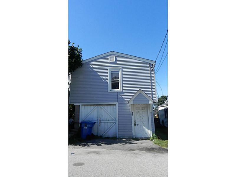 12 Riverside Street Portsmouth, RI 02871 - Photo 1 of 17 Exterior Front.