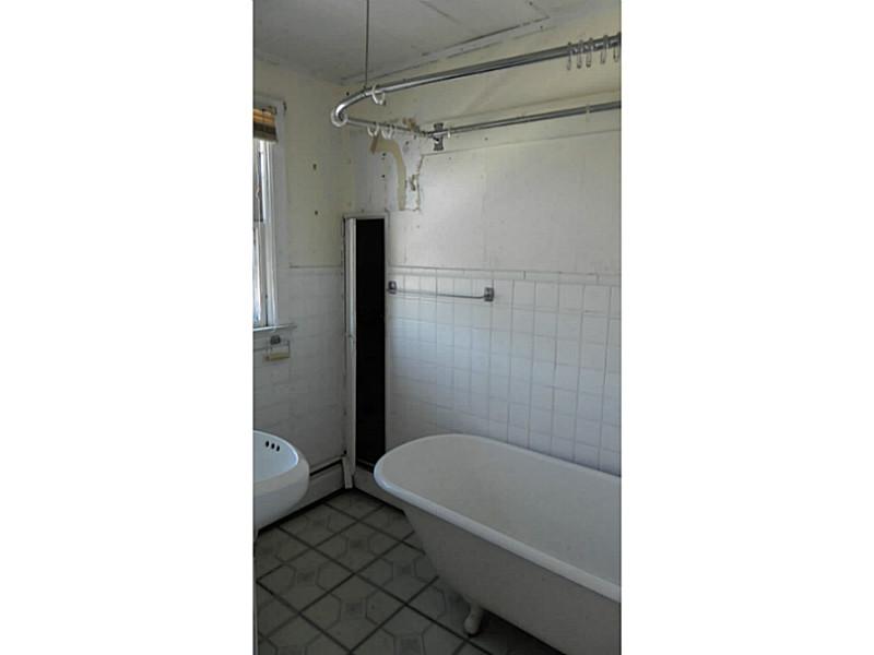 12 Riverside Street Portsmouth, RI 02871 - Photo 16 of 17 Bathroom.