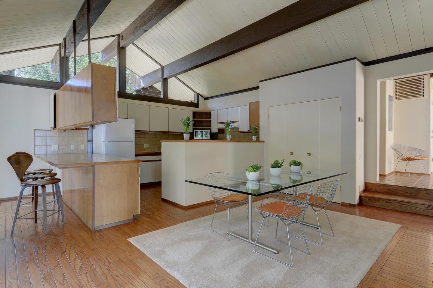 18086 Reed Knoll Road Los Gatos, CA 95033 - Photo 13 of 34 Gallery Image 13
