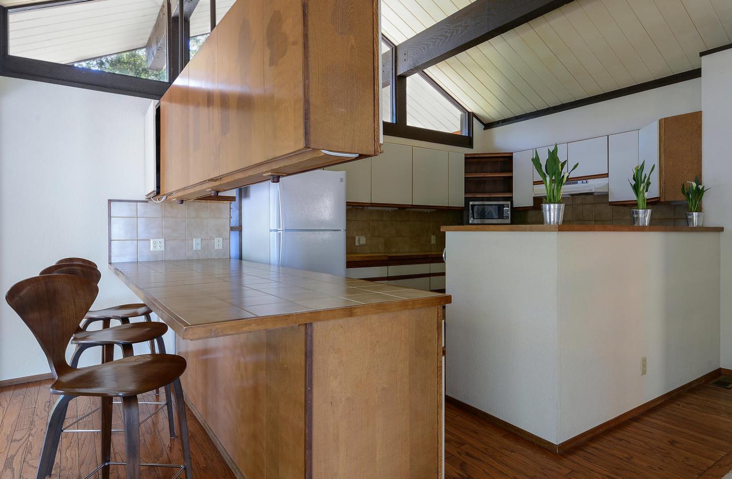 18086 Reed Knoll Road Los Gatos, CA 95033 - Photo 16 of 34 Gallery Image 16