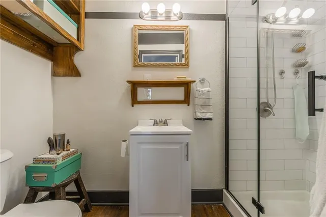 $375,000 | 3651 SW Trafficway, Kansas City, MO 64111