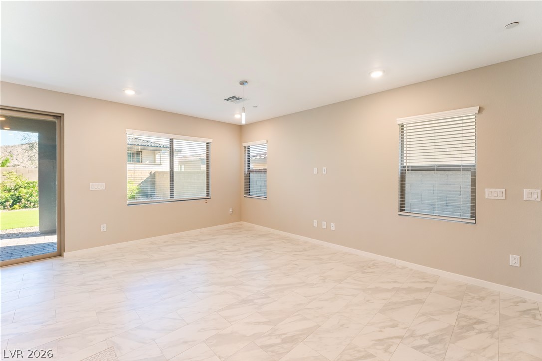 11552 Observation Point Avenue Las Vegas, NV 89138 - Photo 11 of 38