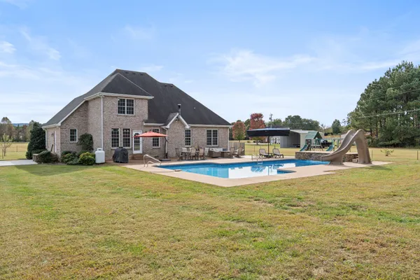 3115 Holders Cove Road, Winchester, TN 37398