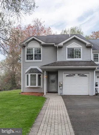 $375,000 | 111 Sarahs Lane, Horsham, PA 19044