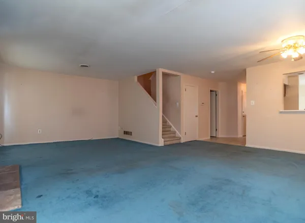 $375,000 | 111 Sarahs Lane, Horsham, PA 19044