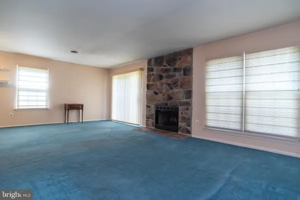 $375,000 | 111 Sarahs Lane, Horsham, PA 19044