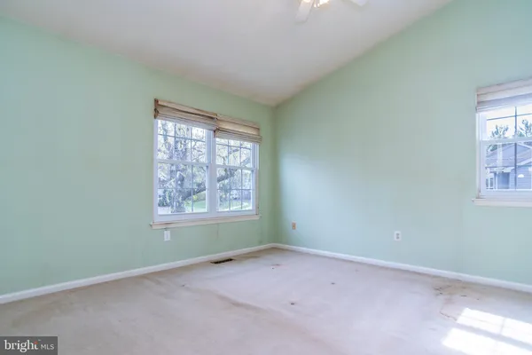 $375,000 | 111 Sarahs Lane, Horsham, PA 19044