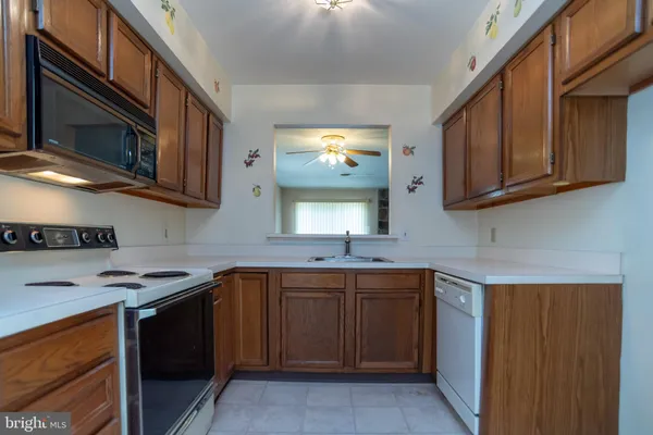 $375,000 | 111 Sarahs Lane, Horsham, PA 19044