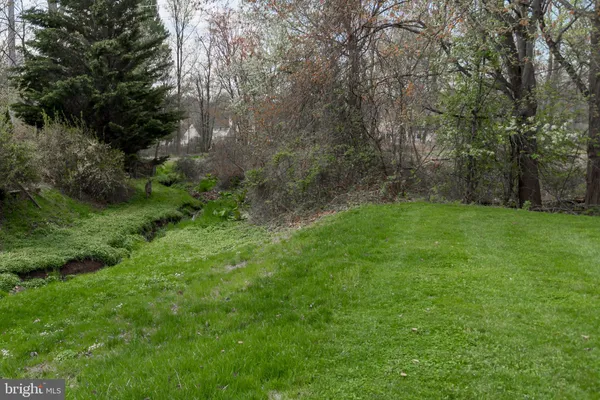 $375,000 | 111 Sarahs Lane, Horsham, PA 19044