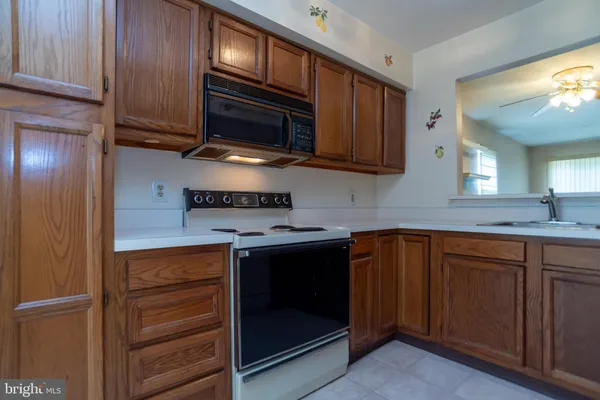 $375,000 | 111 Sarahs Lane, Horsham, PA 19044