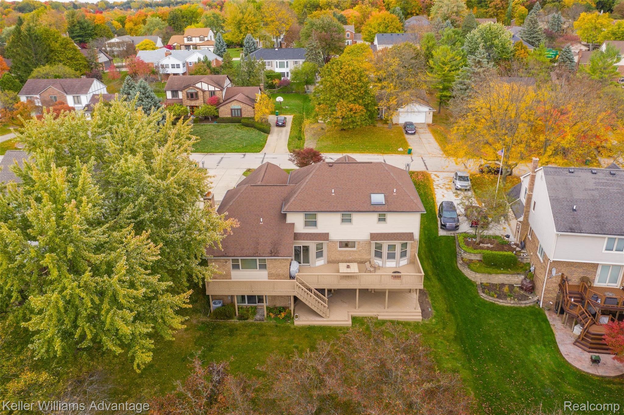 25325 Rutledge Crossing Farmington, MI 48335 - Photo 51 of 56 Rear Aerial View