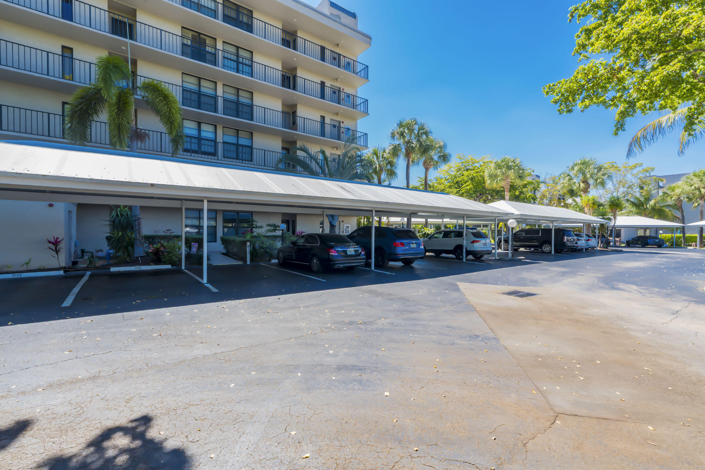 22 Royal Palm Way, Unit 606 Boca Raton, FL 33432 - Photo 38 of 48 038
