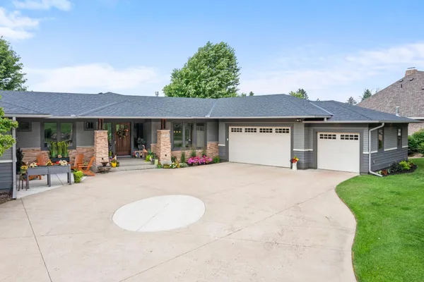 $849,900 | 1314 Mayflower Drive, Northfield, MN 55057