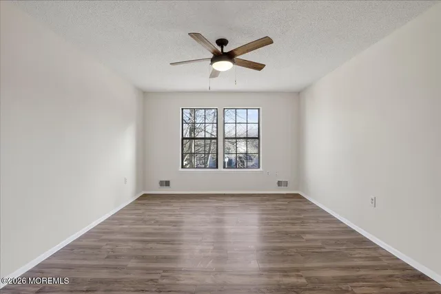 $2,200 | 709 Ivy Court, Jackson, NJ 08527