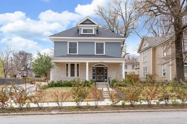 $1,400 | 1544 Court Avenue, Unit 2, Memphis, TN 38104