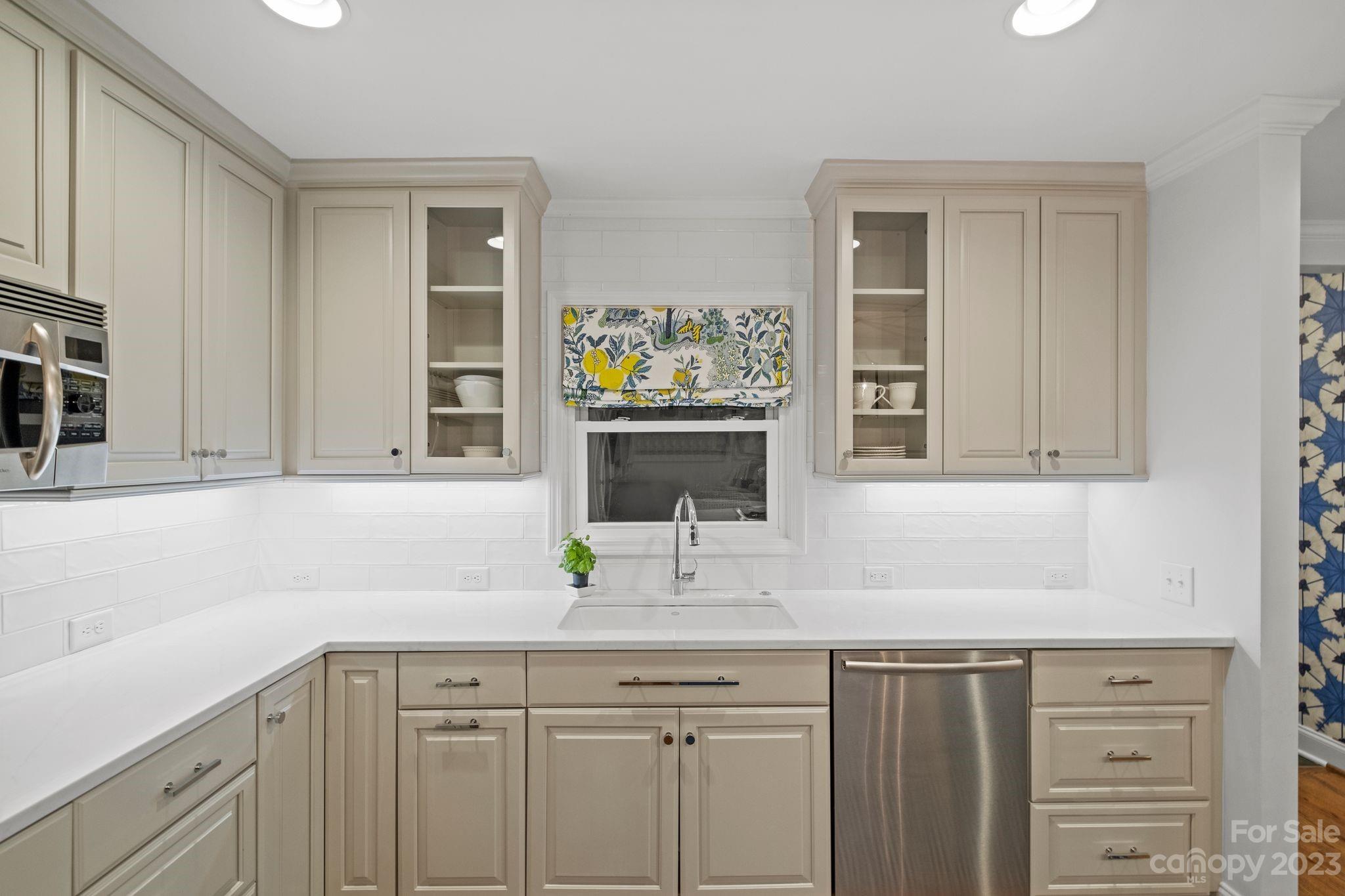 5318 Robinhood Road Charlotte, NC 28211 - Photo 23 of 41 Gallery Image 23