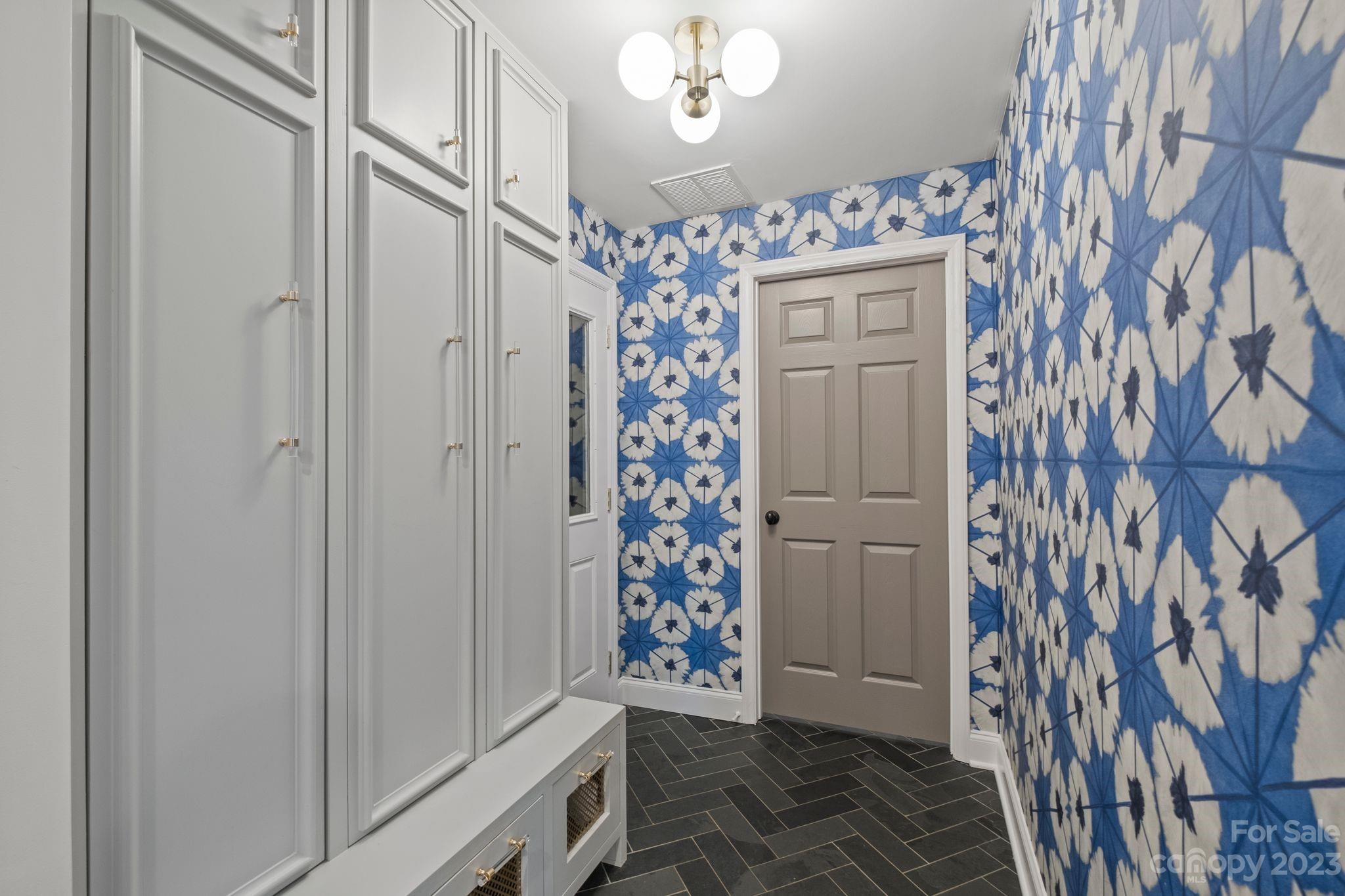 5318 Robinhood Road Charlotte, NC 28211 - Photo 31 of 41 Gallery Image 31