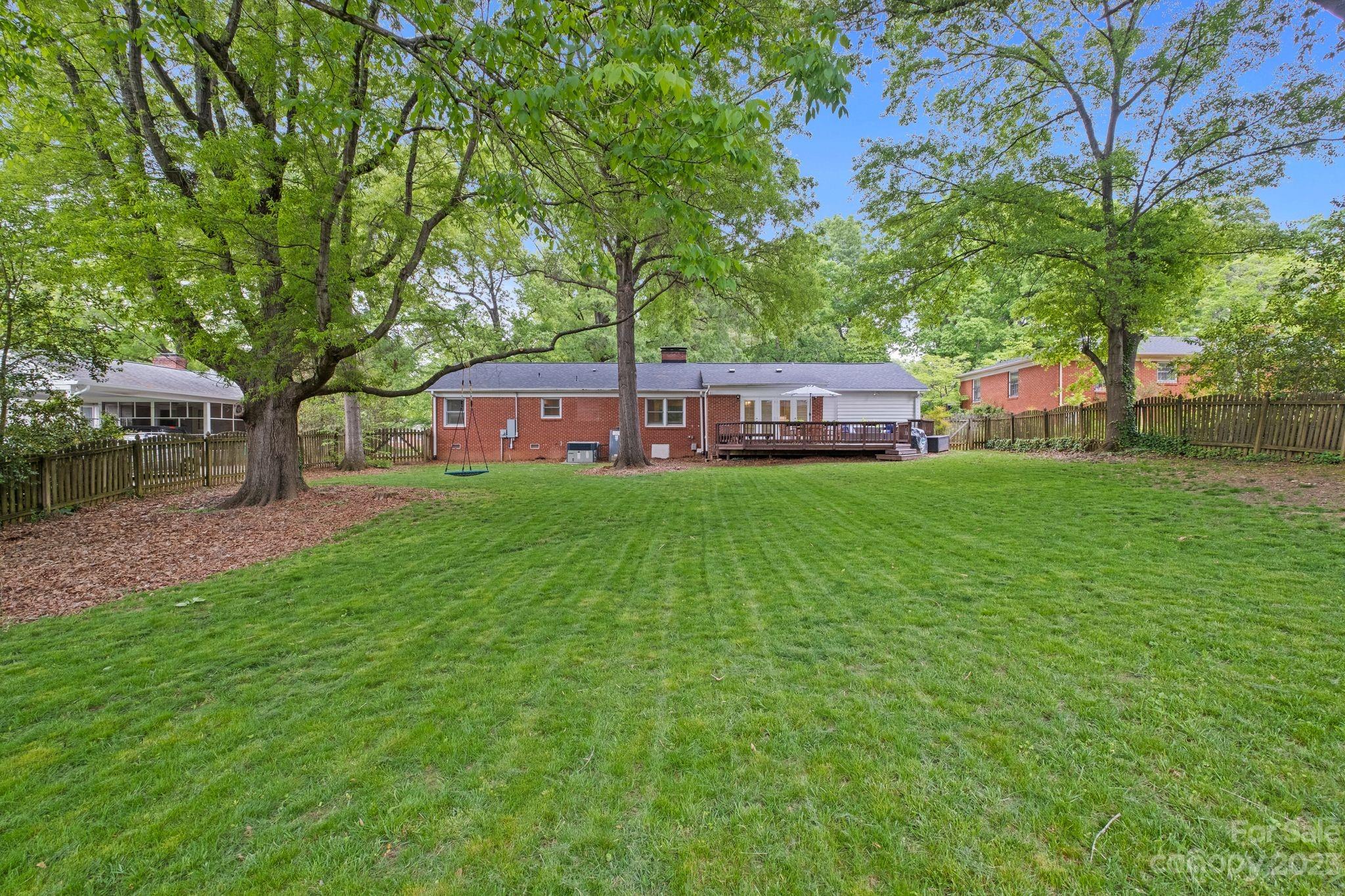 5318 Robinhood Road Charlotte, NC 28211 - Photo 40 of 41 Gallery Image 40