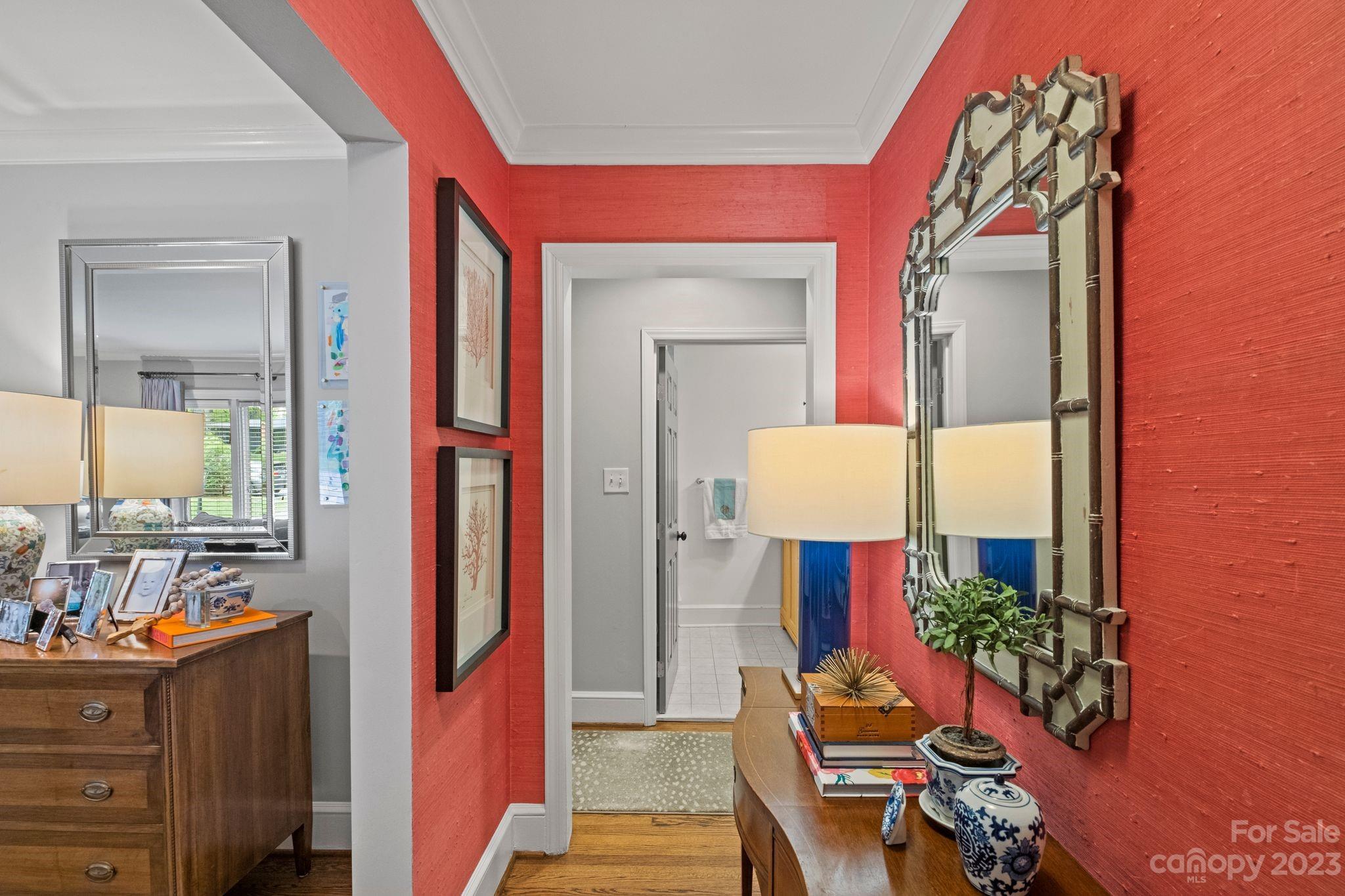 5318 Robinhood Road Charlotte, NC 28211 - Photo 5 of 41 Gallery Image 5
