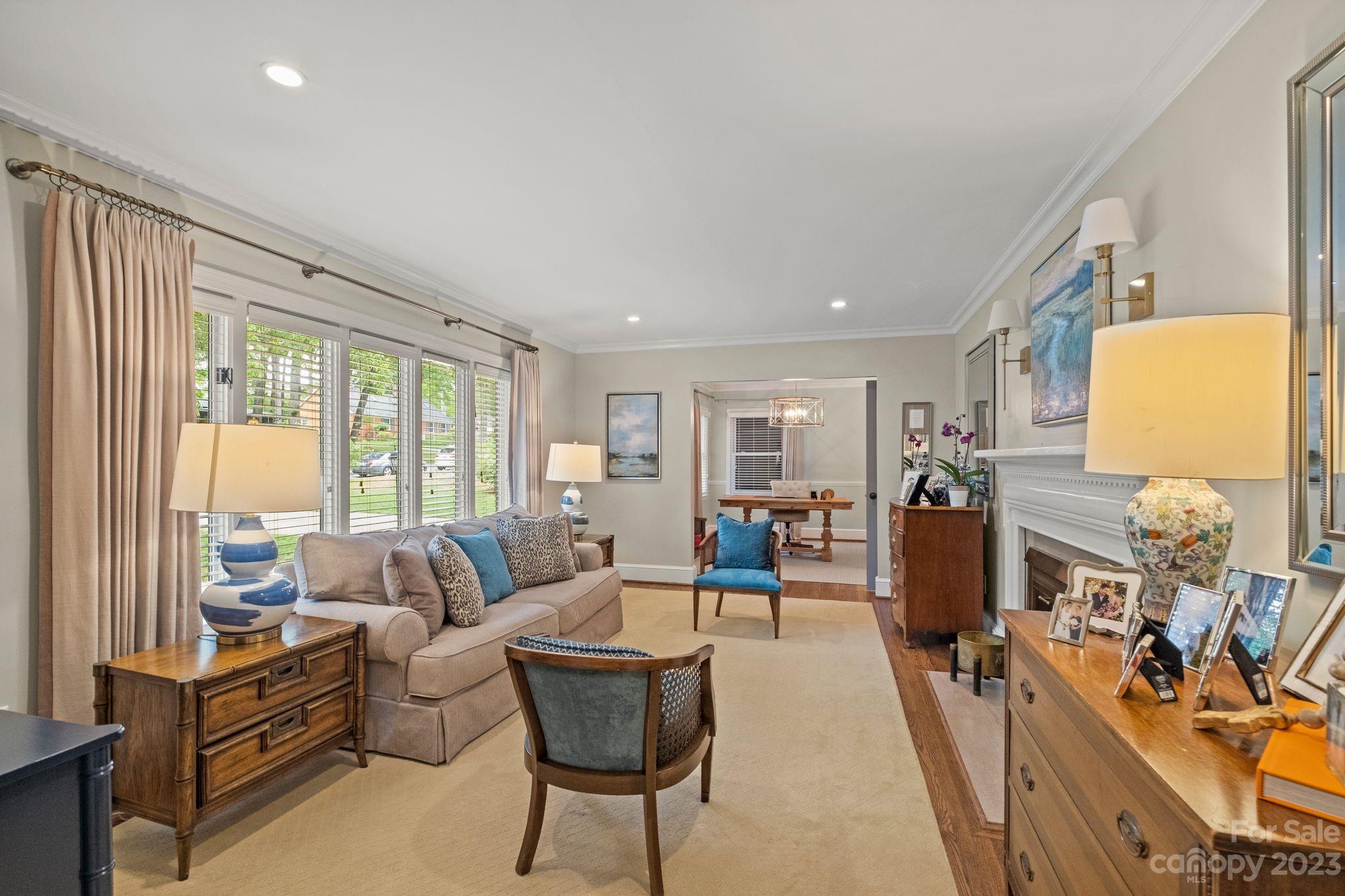5318 Robinhood Road Charlotte, NC 28211 - Photo 6 of 41 Gallery Image 6