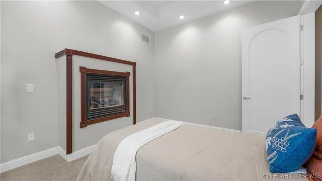 $999,000 | 120 West Cross Fox Trail, Camdenton, MO 65020