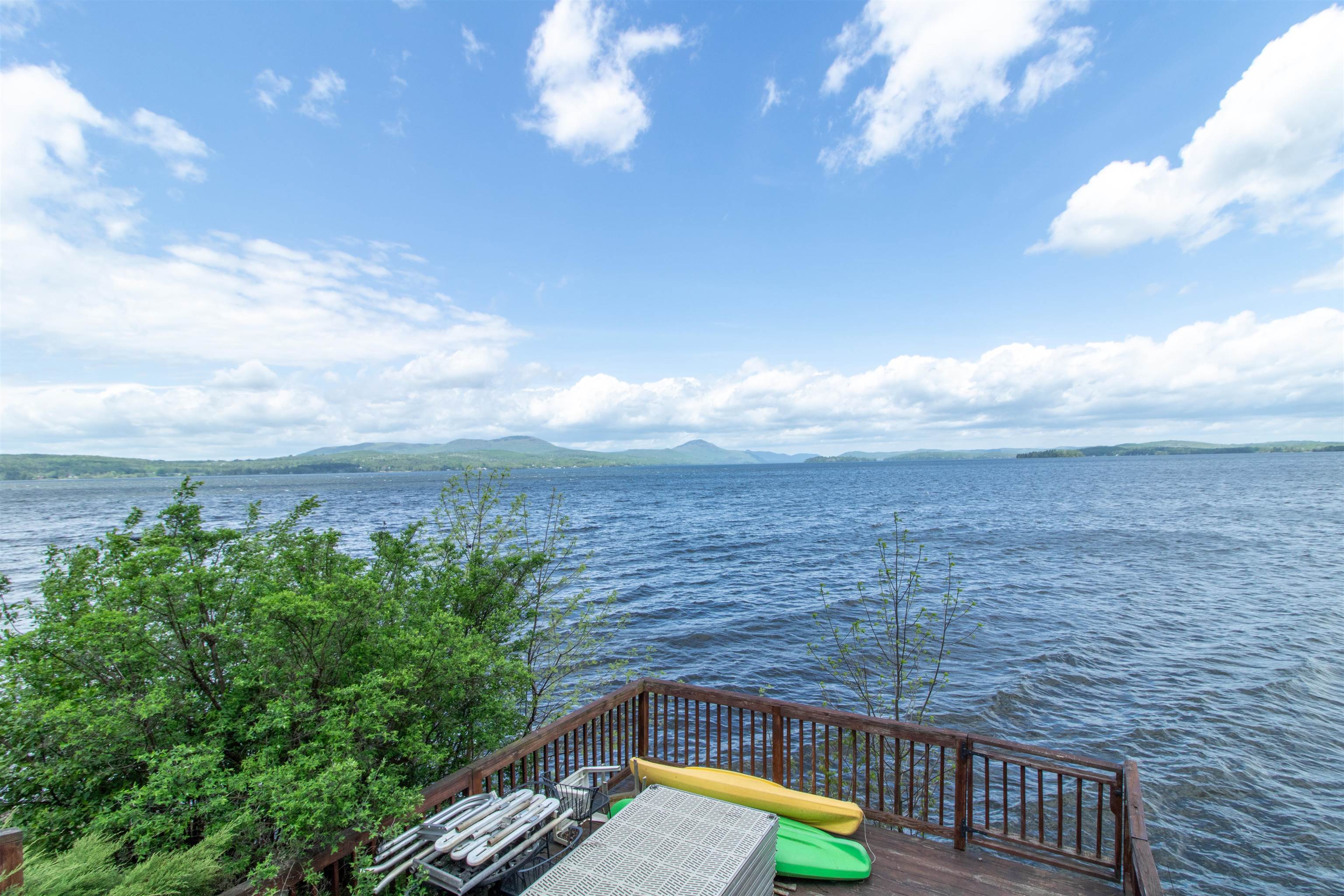 336 Spruce Street Newport, VT 05855 - Photo 4 of 46