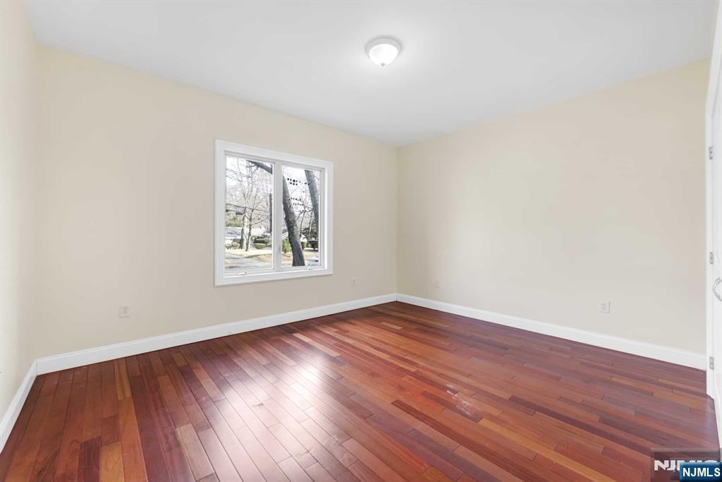 831 Pascack Road Paramus, NJ 07652 - Photo 18 of 26