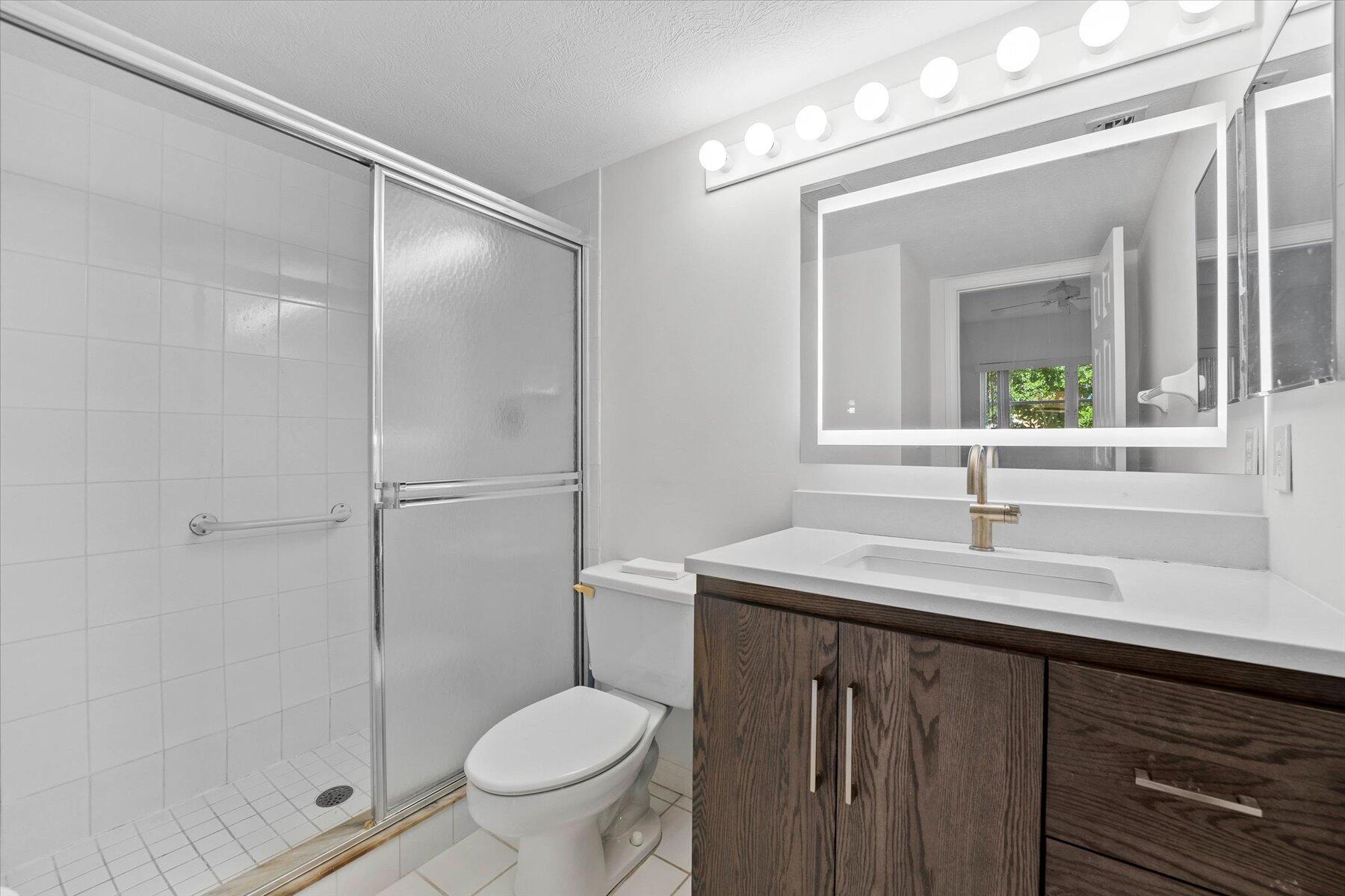 2950 Southeast Ocean Boulevard, Unit 109101 Stuart, FL 34996 - Photo 22 of 41 2950 SE Ocean #109-101 (32)