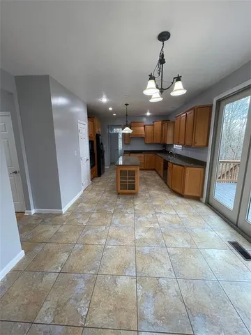 $3,150 | 1513 King Henry Drive, Pittsburgh, PA 15237