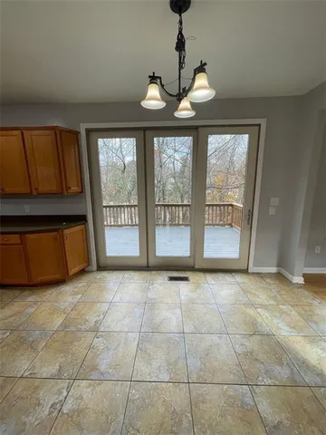 $3,150 | 1513 King Henry Drive, Pittsburgh, PA 15237