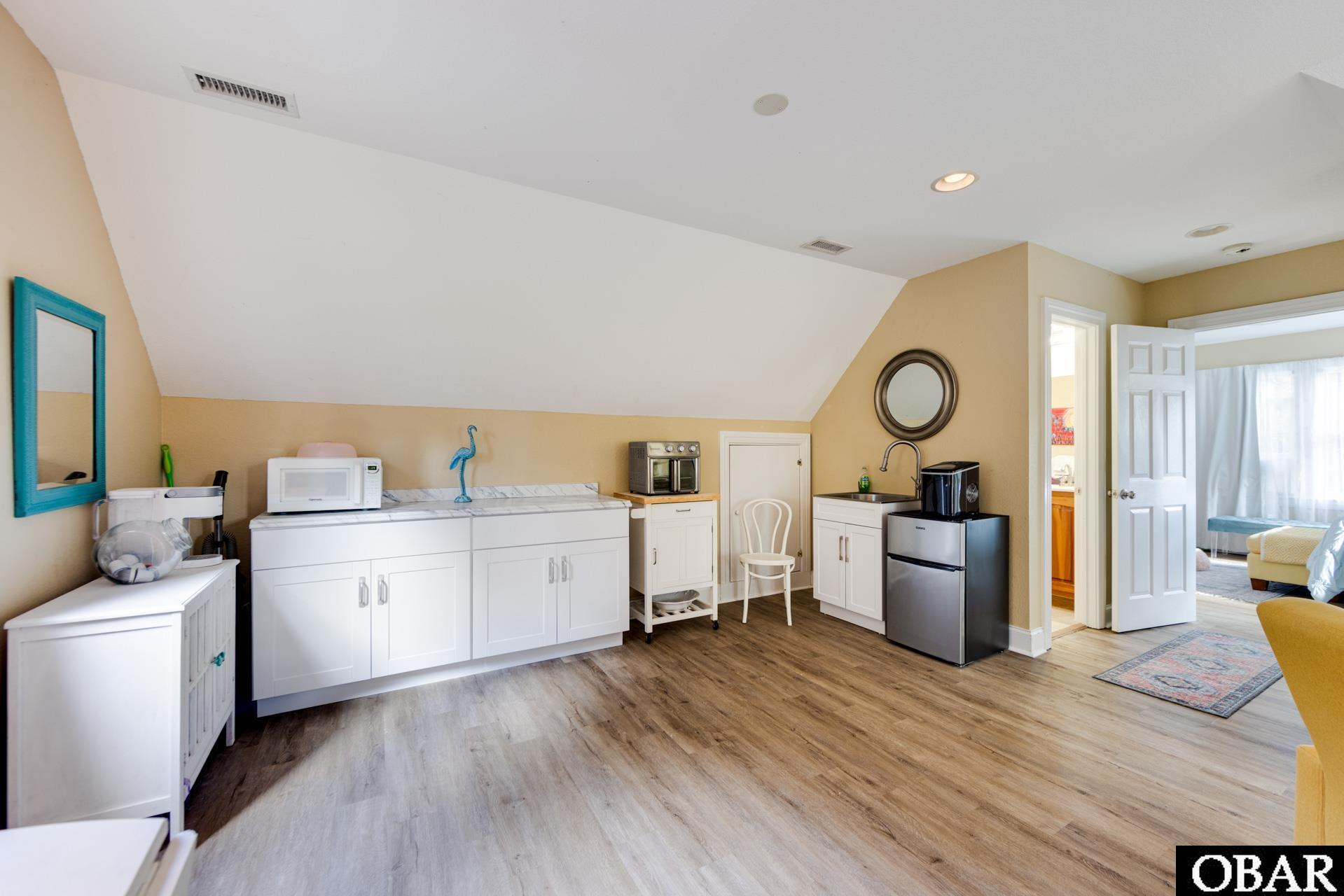 2017 Creek Road Kitty Hawk, NC 27949 - Photo 36 of 50 Family Room Over Garage