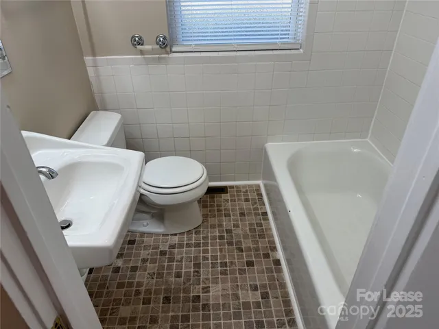 $1,195 | 445 Reynolda Drive, Statesville, NC 28677