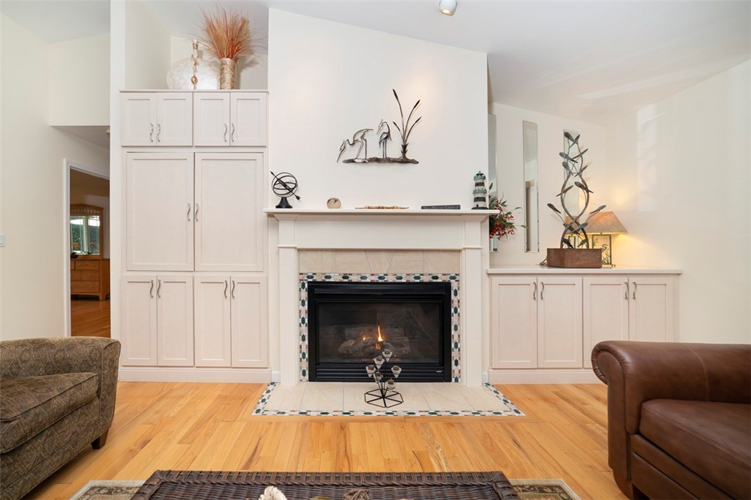 60 Walsh Road Charlestown, RI 02813 - Photo 7 of 27 Gas fireplace, with built-ins