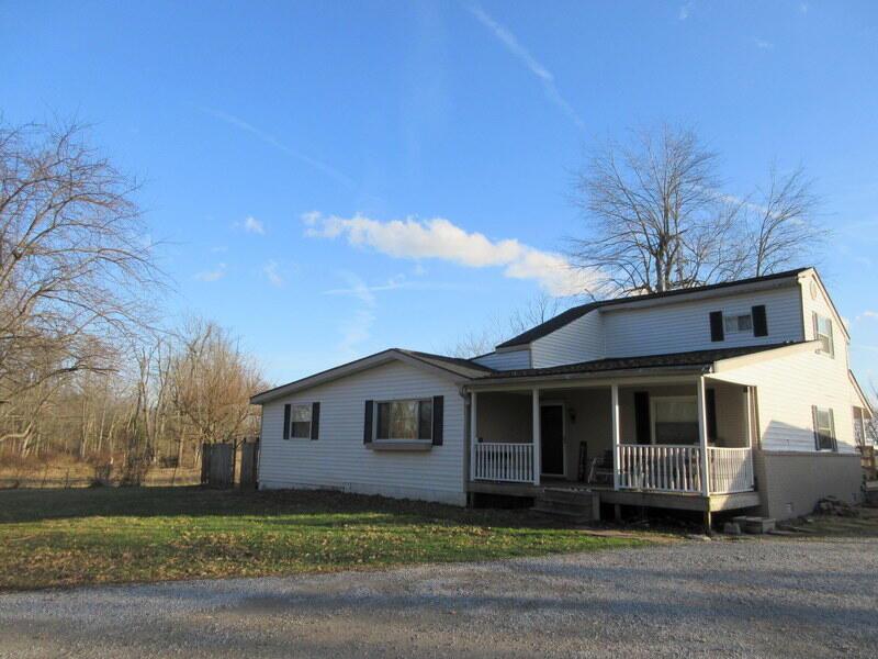 653 Short Acres Road Danville, KY 40422 - Photo 2 of 28 IMG_2571
