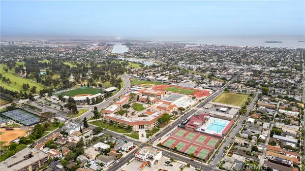 $1,790,000 | 1052 Belmont Avenue, Long Beach, CA 90804