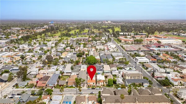 $1,790,000 | 1052 Belmont Avenue, Long Beach, CA 90804